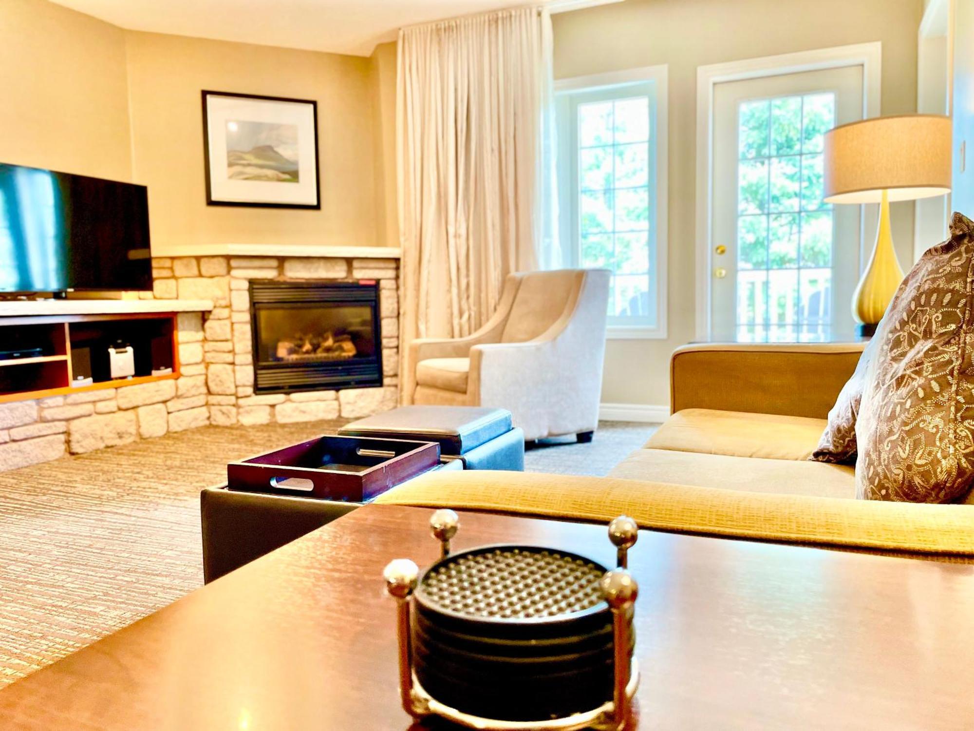 Hillside Haven: Carriage Club Resort Retreat Edgar Exterior foto