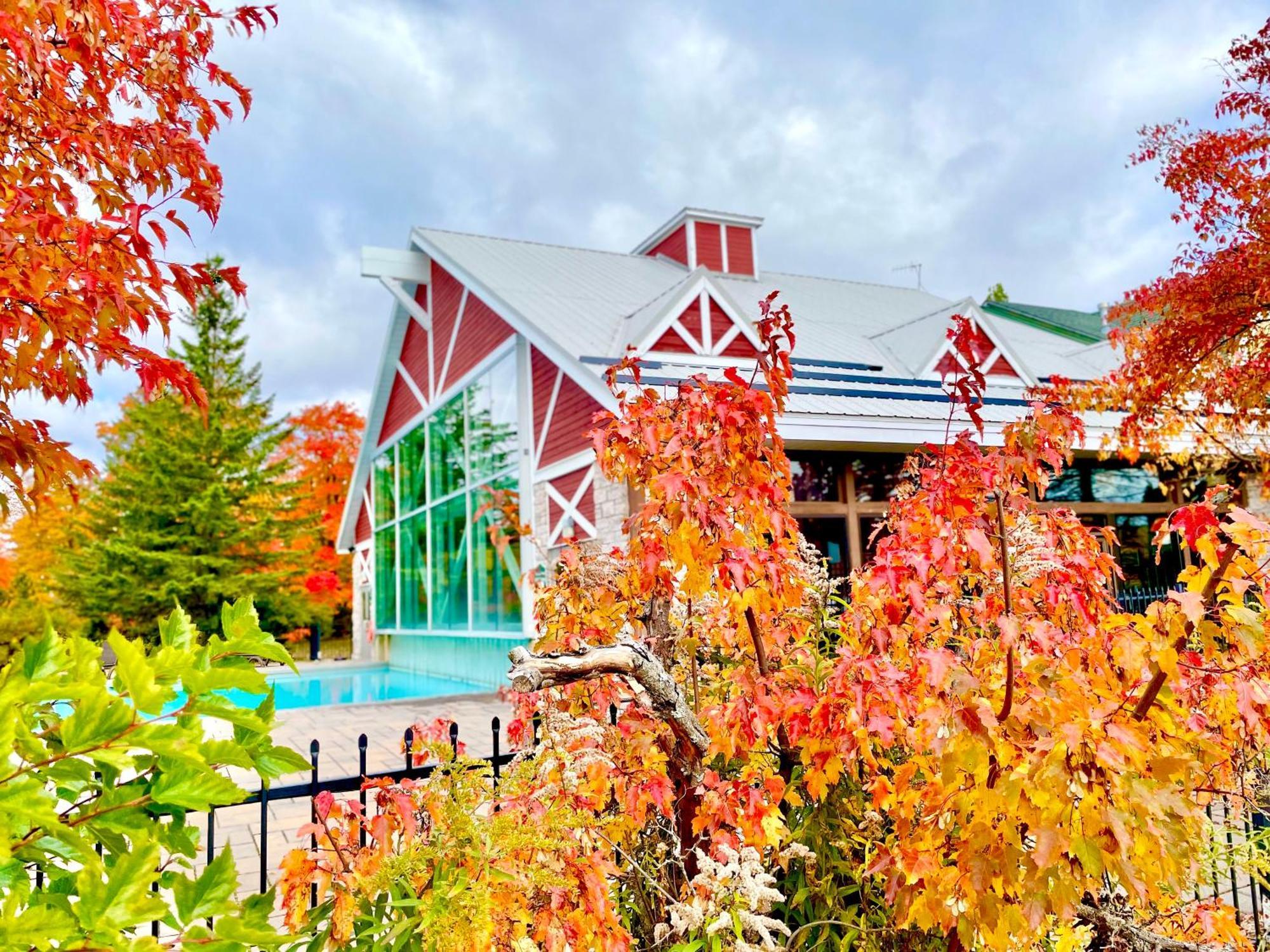 Hillside Haven: Carriage Club Resort Retreat Edgar Exterior foto