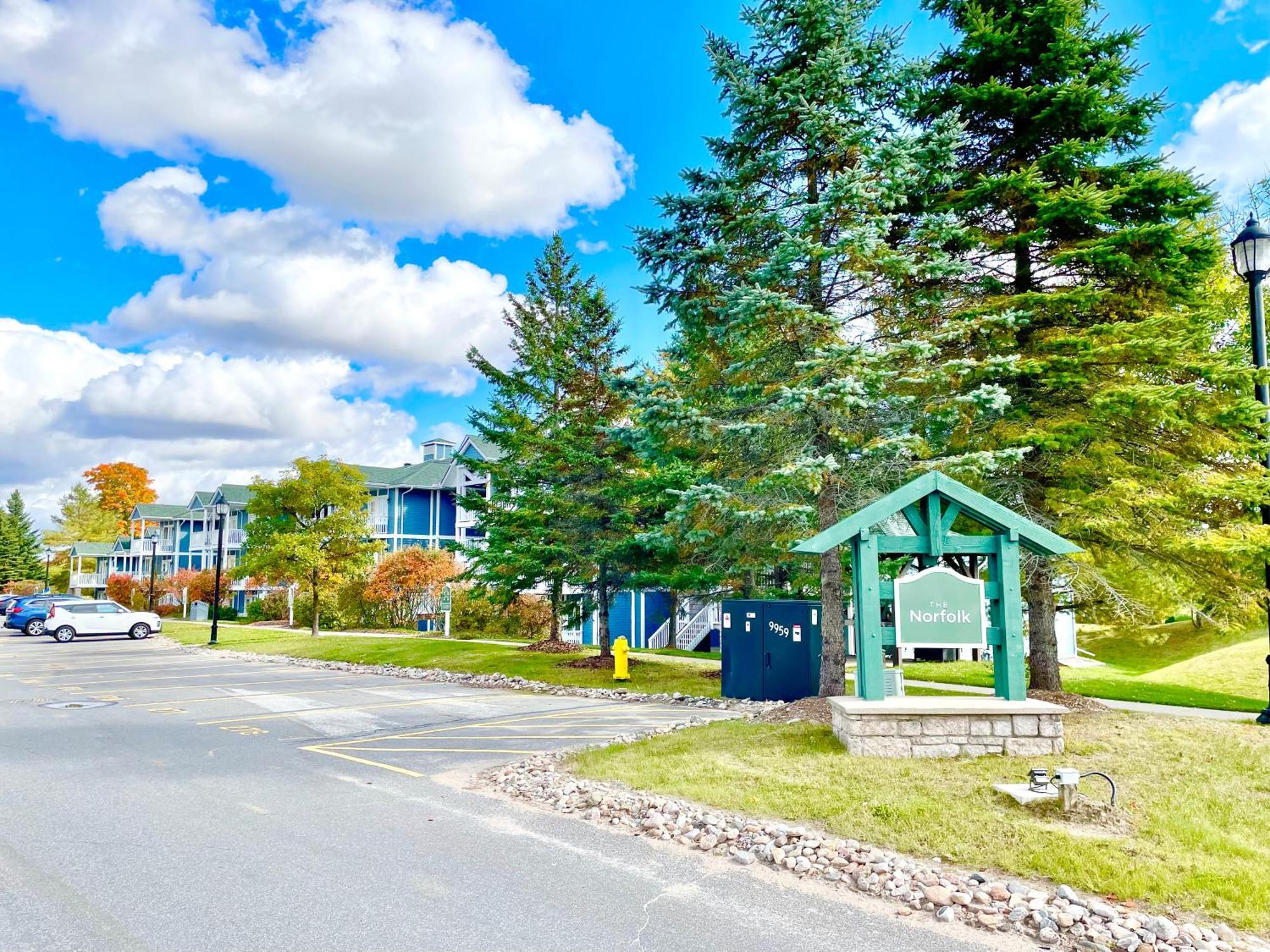 Hillside Haven: Carriage Club Resort Retreat Edgar Exterior foto